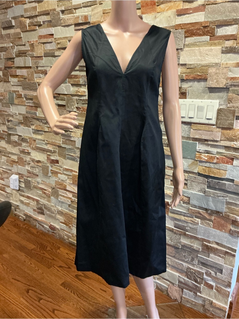 Jil Sander Black Sleeveless V‑Neck Midi Dress